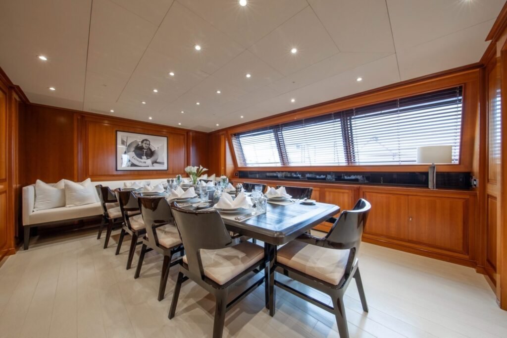 PERSEUS interior