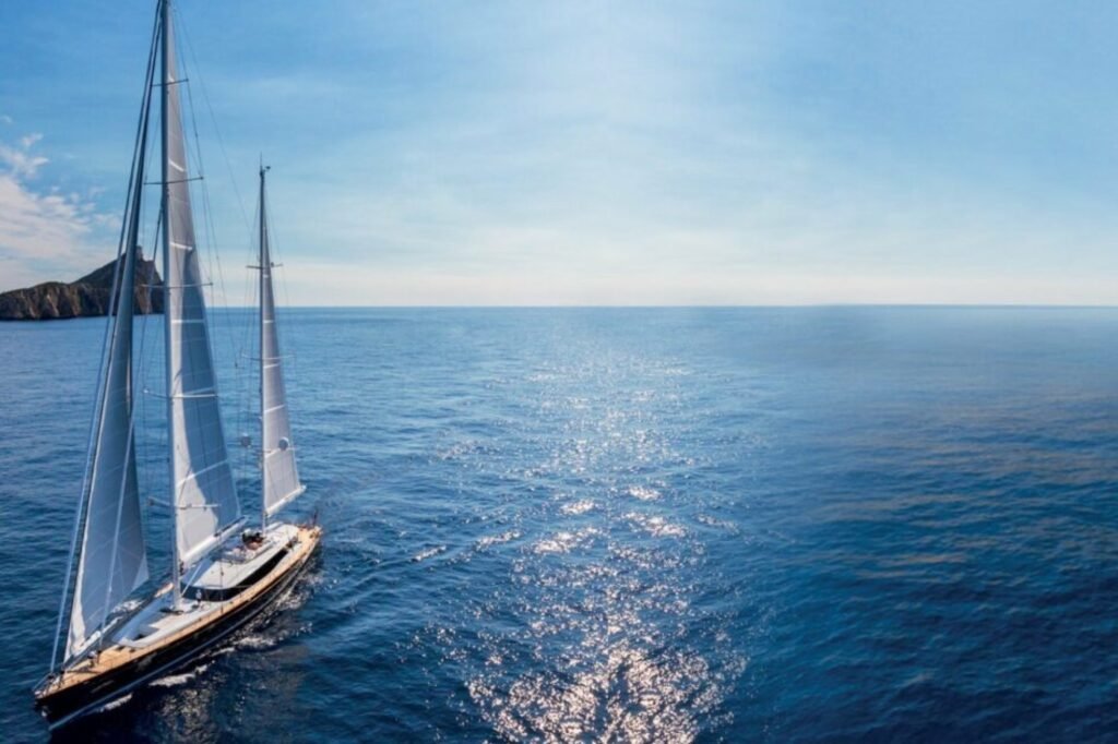Q under sail