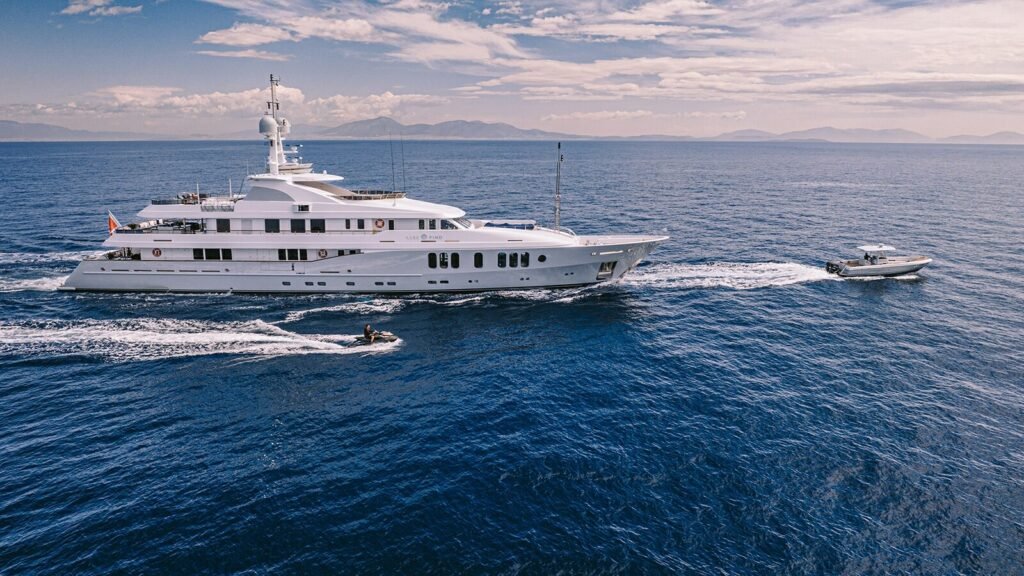 Rare Find Yacht for charter 1