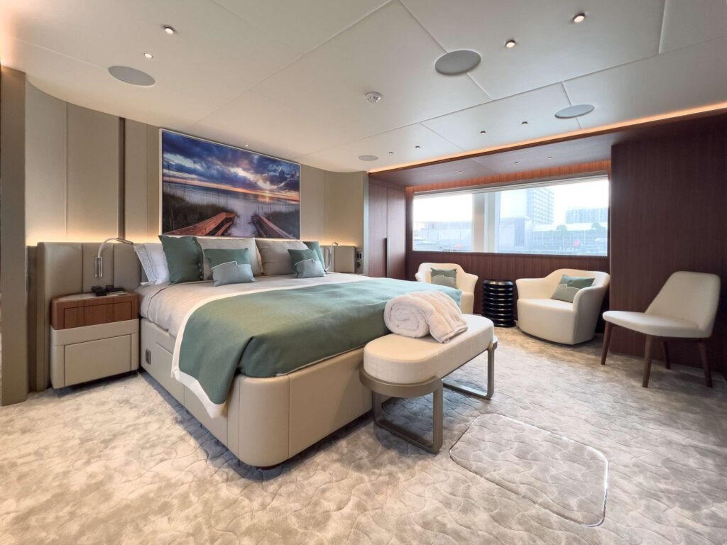 Rising Dawn Yacht for charter 5