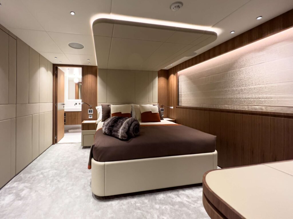 Rising Dawn Yacht for charter 6