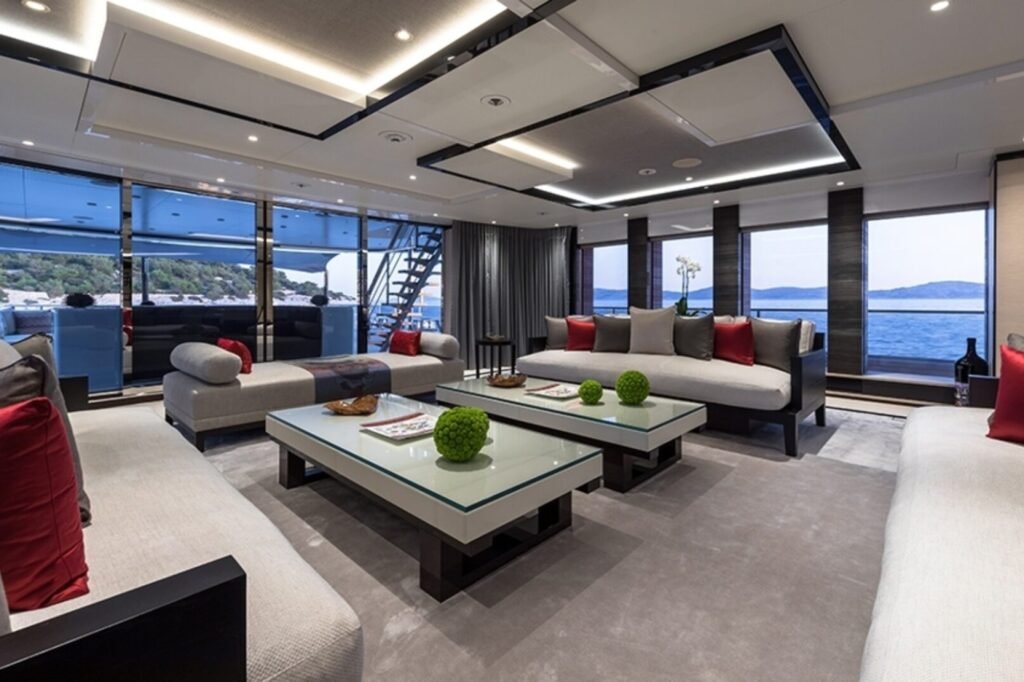 SAMURAI interior
