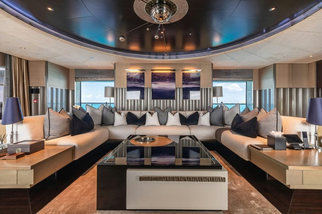 SEALION skylounge and cinema