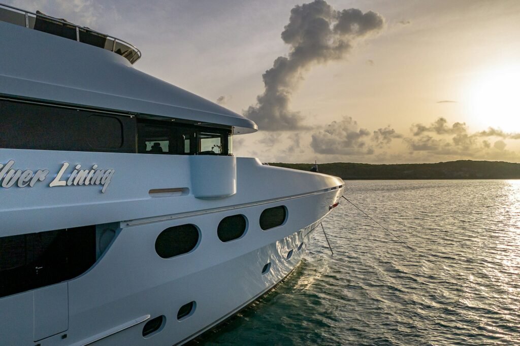 SILVER LINING deck lounge