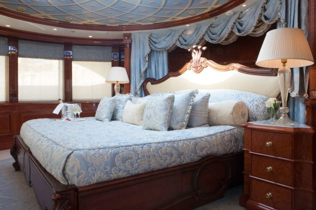 ST DAVID master suite