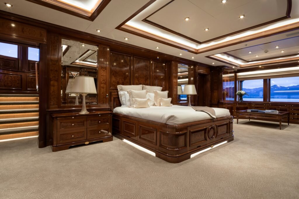 STARFIRE master stateroom