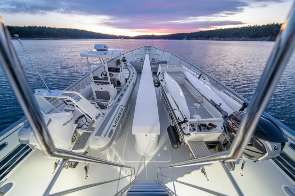 Surfbird Yacht for charter 4