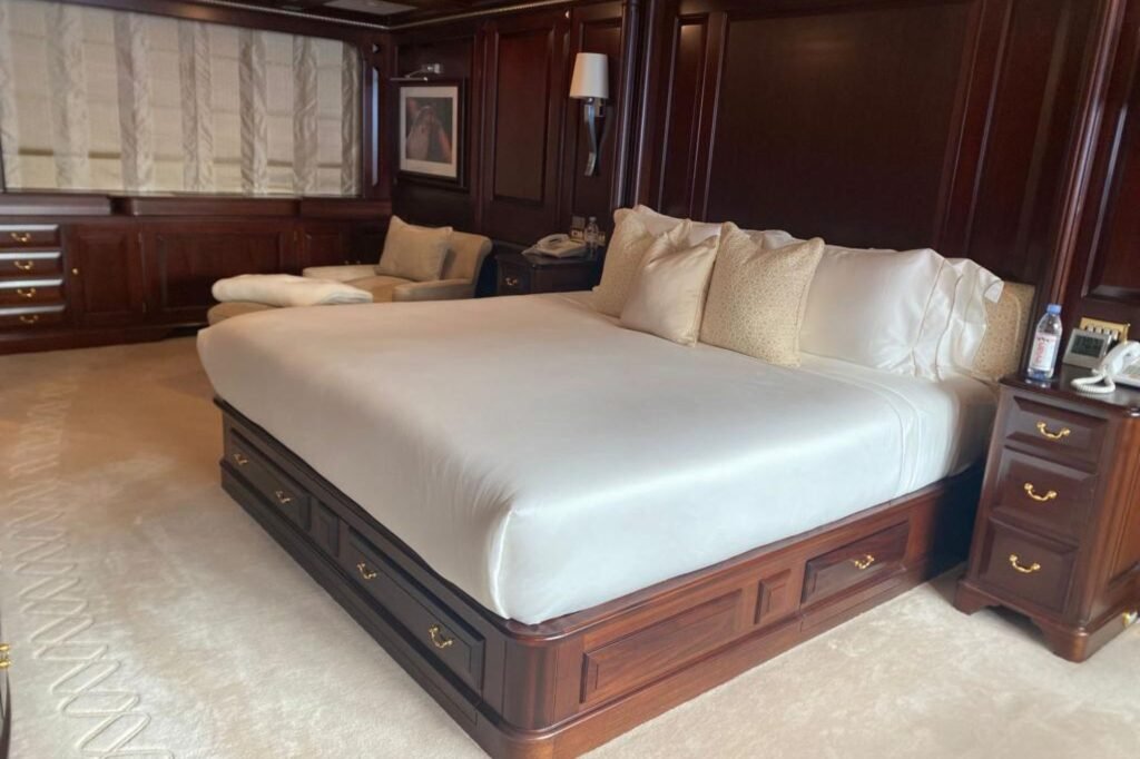 TELEOST master suite