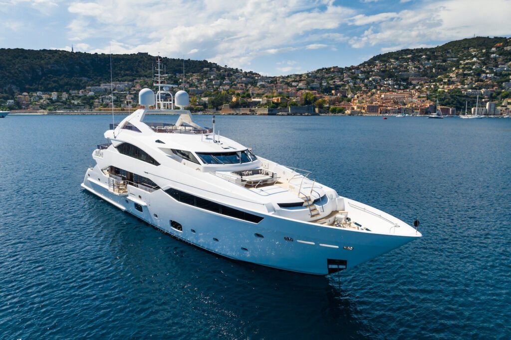 Thumper Yacht for charter 2