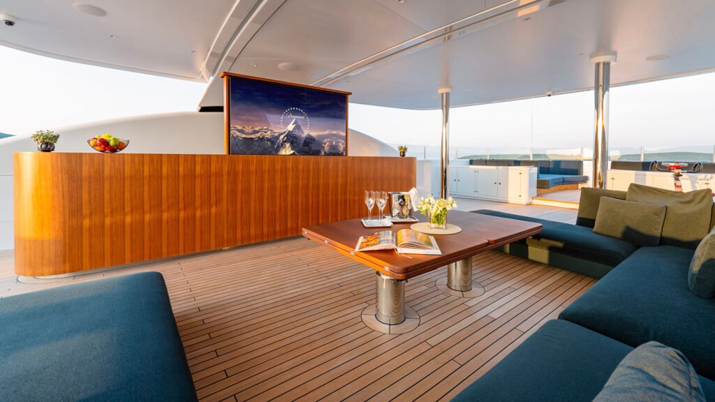 TIREA, 49-metre motor yacht for charter (view 70)