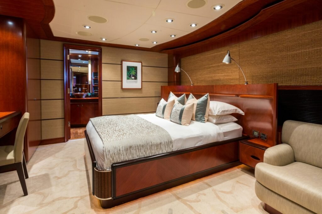 USHER VIP stateroom