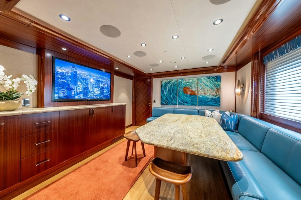 VALINOR games room