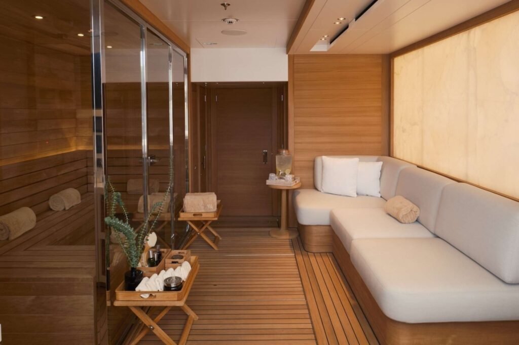 VASSA interior
