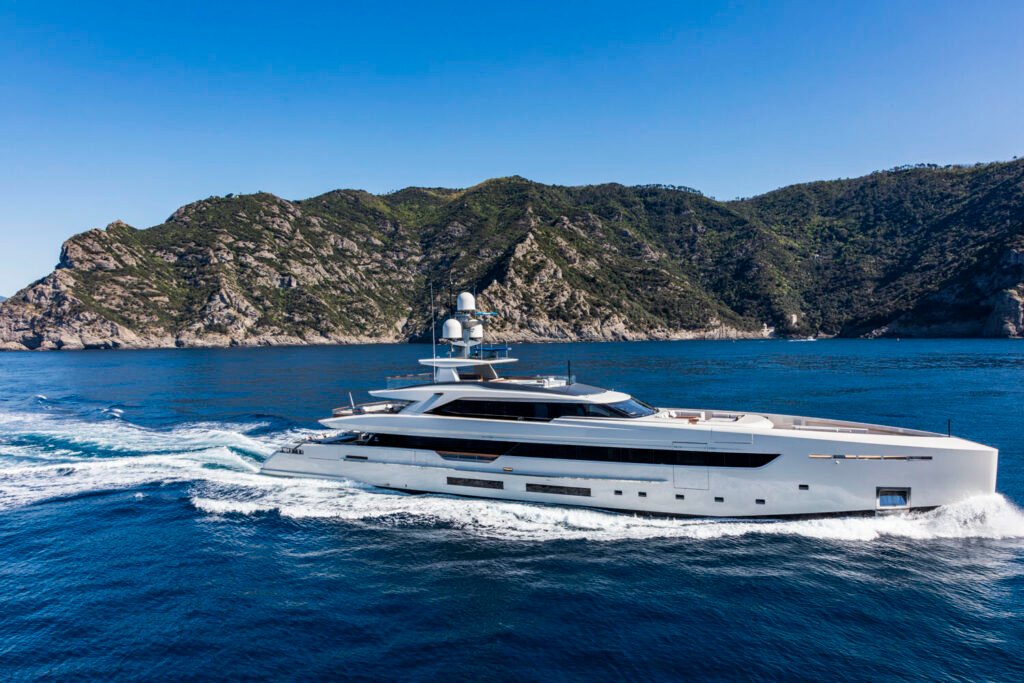 Vertige Yacht for charter 1