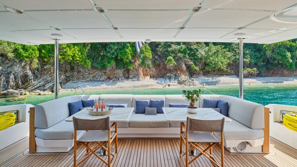 Volante charter yacht