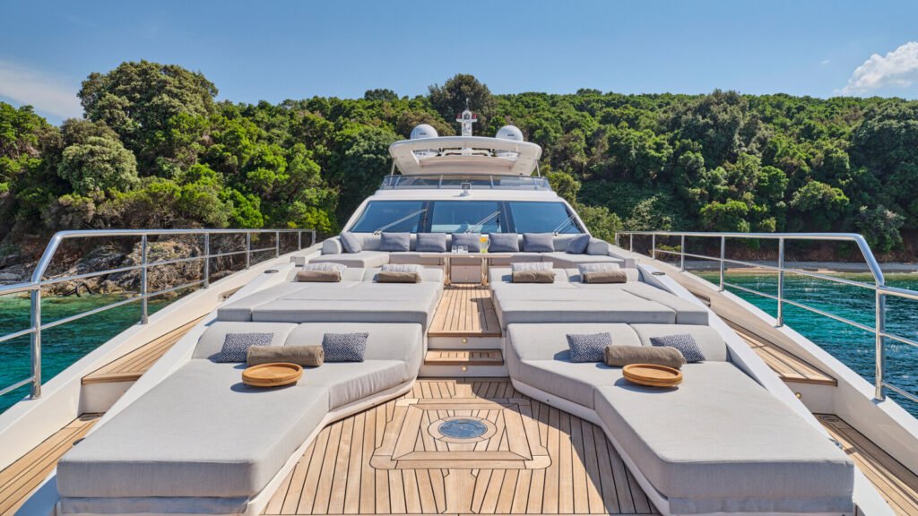 Volante charter yacht