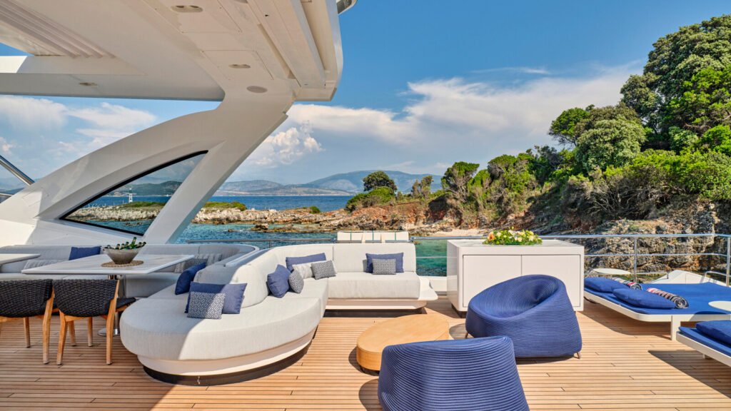 Volante charter yacht