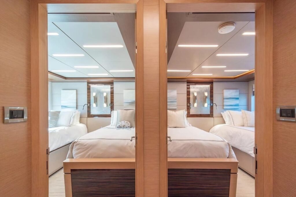 Voyager Yacht for charter 10