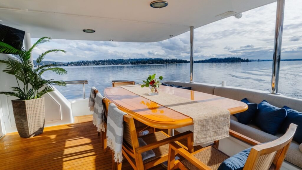 SUMMER SUNSET - Aft Deck Alfresco Dining