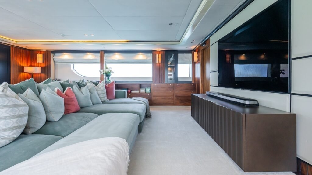 MAXIMILIAN MMIV - Sunrise Yachts 2009 luxury charter yacht, view 6