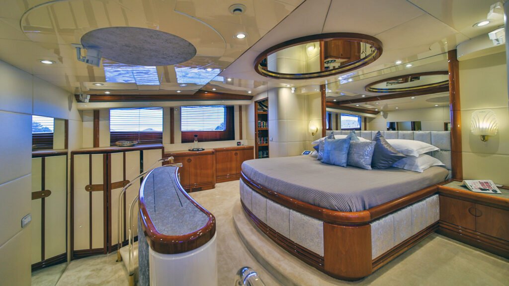 NOVELA full-beam master suite