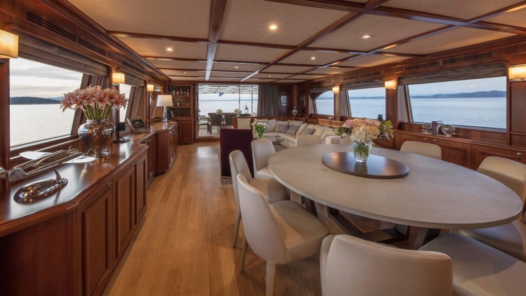 ENA main deck dining, forward end of the same volume