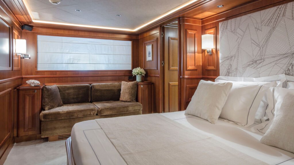 ENA VIP cabin with day sofa