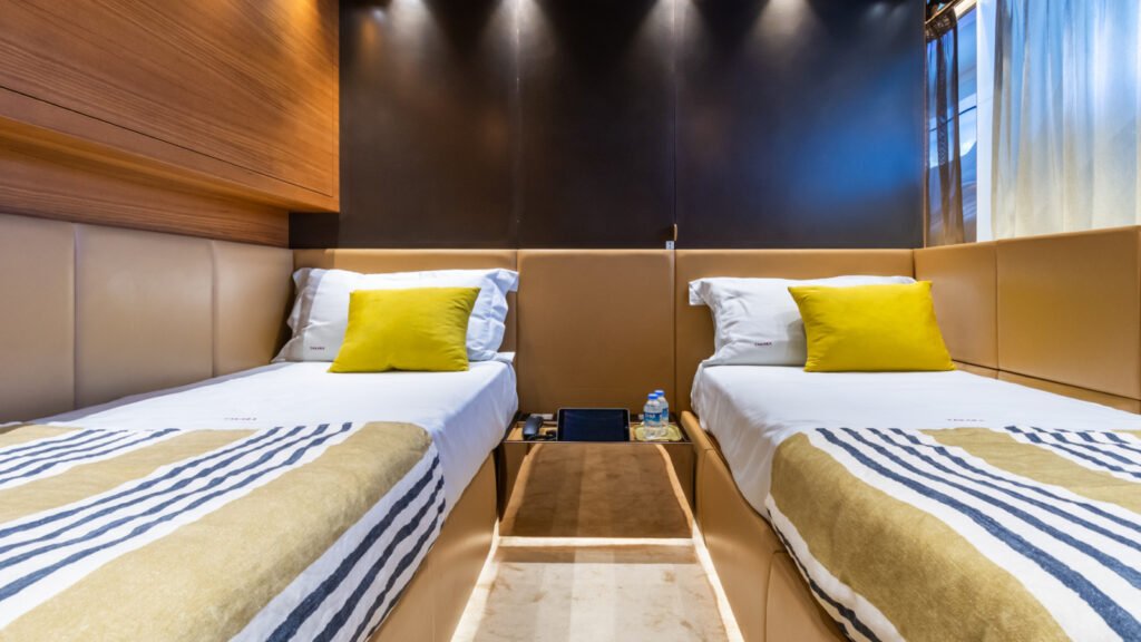 TAKARA ONE - Sanlorenzo 2016 luxury charter yacht, view 9