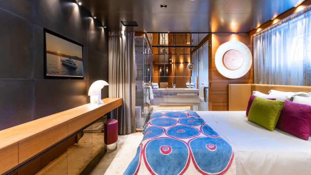 TAKARA ONE - Sanlorenzo 2016 luxury charter yacht, view 33