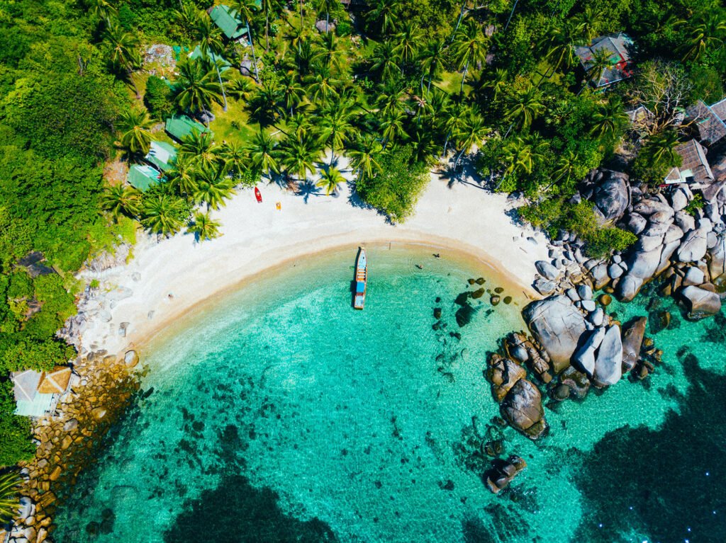 Koh Samui yacht charter cruising