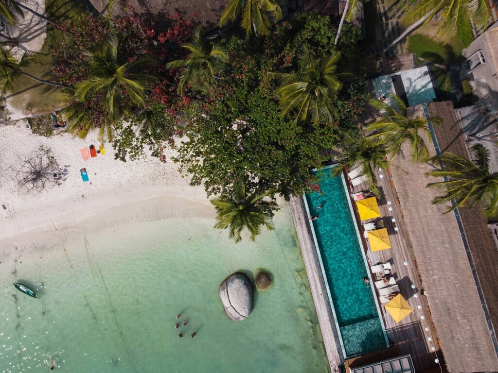 Koh Tao yacht charter cruising