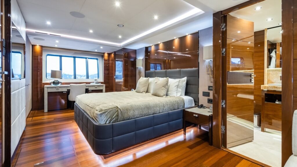 LE VERSEAU - Princess 2016 luxury charter yacht, view 7