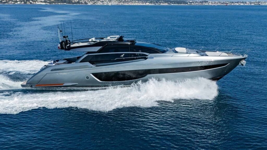 SAMIRA - Underway off the Lérins Islands