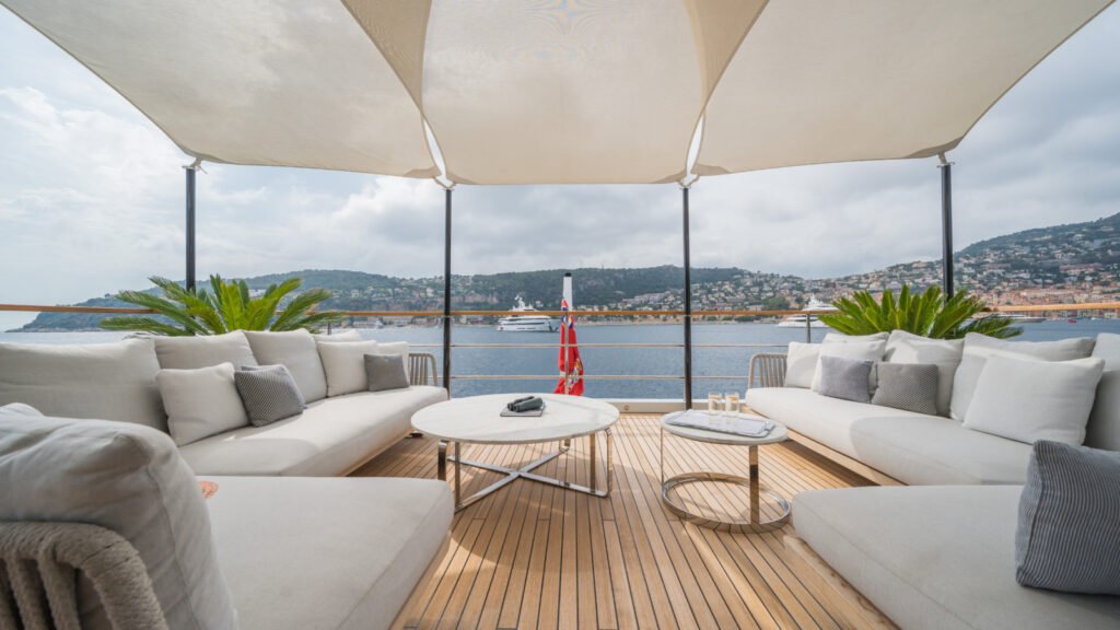 motor yacht charter Nice, swim platform and beach club