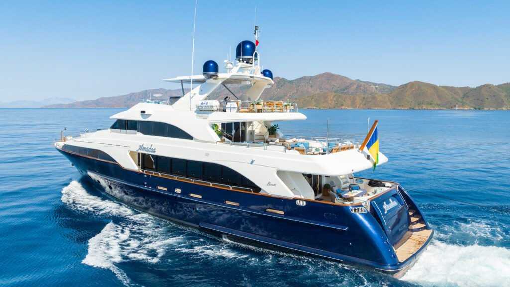 Amadea yacht for charter - image 01