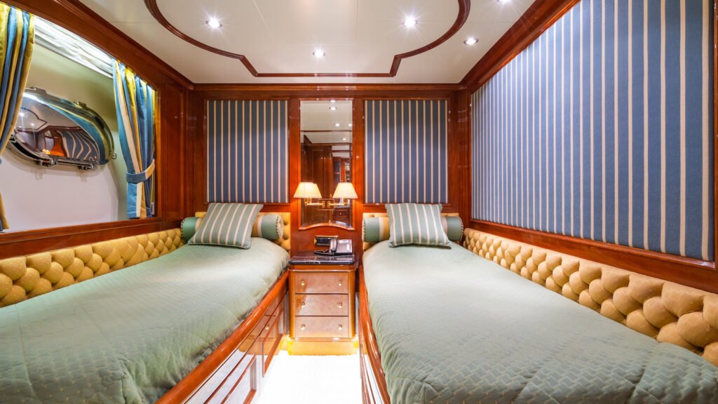 Amadea yacht for charter - image 09