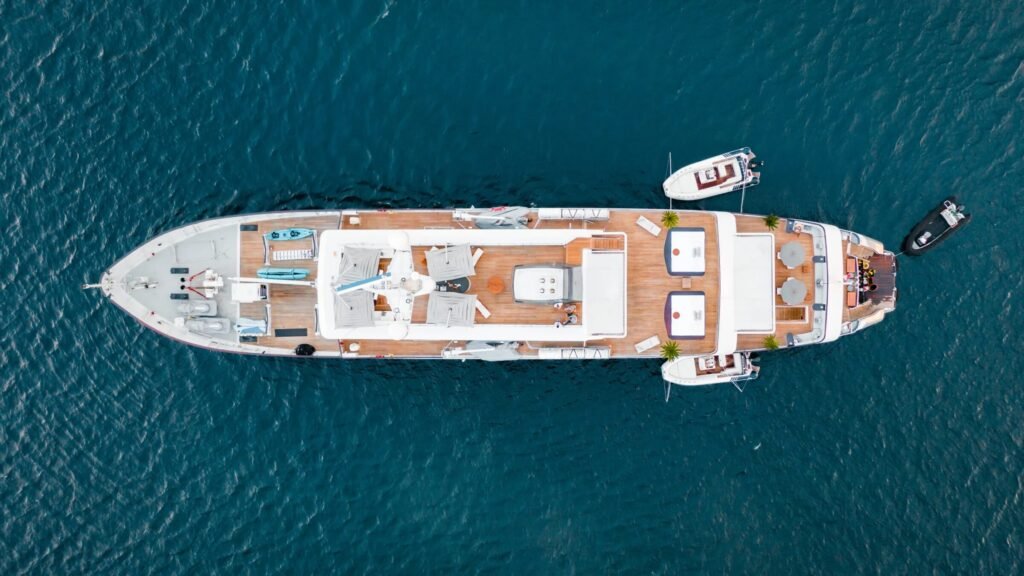 myanmar-explorer, aft deck and swim platform
