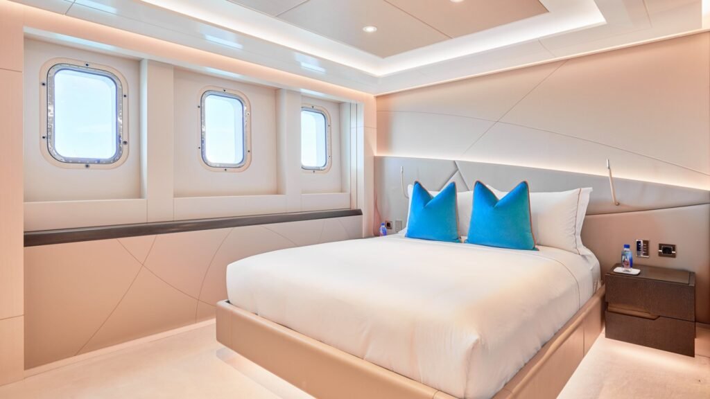 Arkadia - Heesen 49m charter yacht - image 30