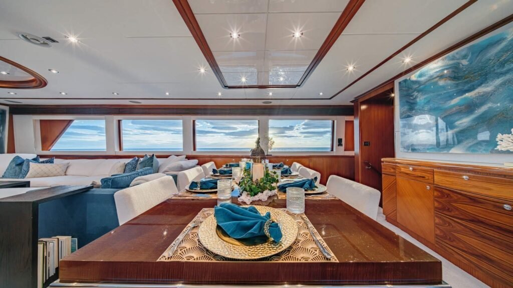 BEACHFRONT - Yacht Beachfront formal dining salon