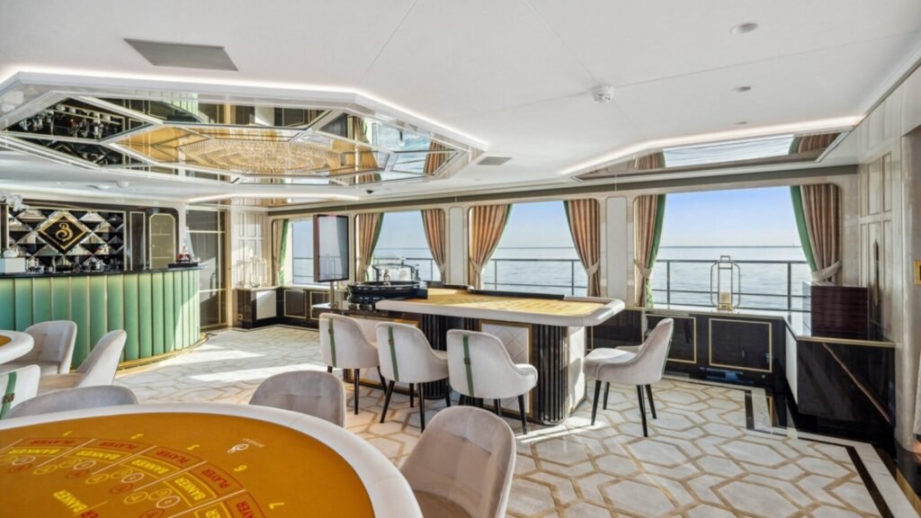 Benetti 49.98m motor yacht BOMBAY for charter