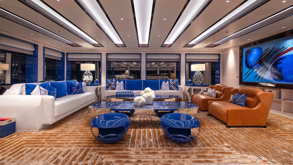 CC Summer - Yacht CC-Summer main salon lounge