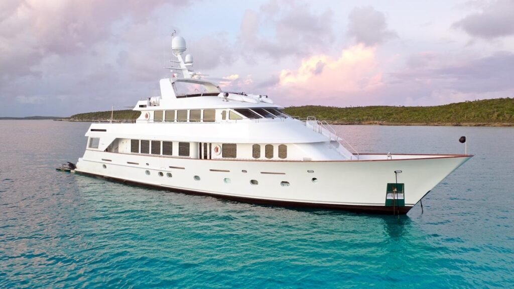 CHANSON - At Anchor in the Abacos