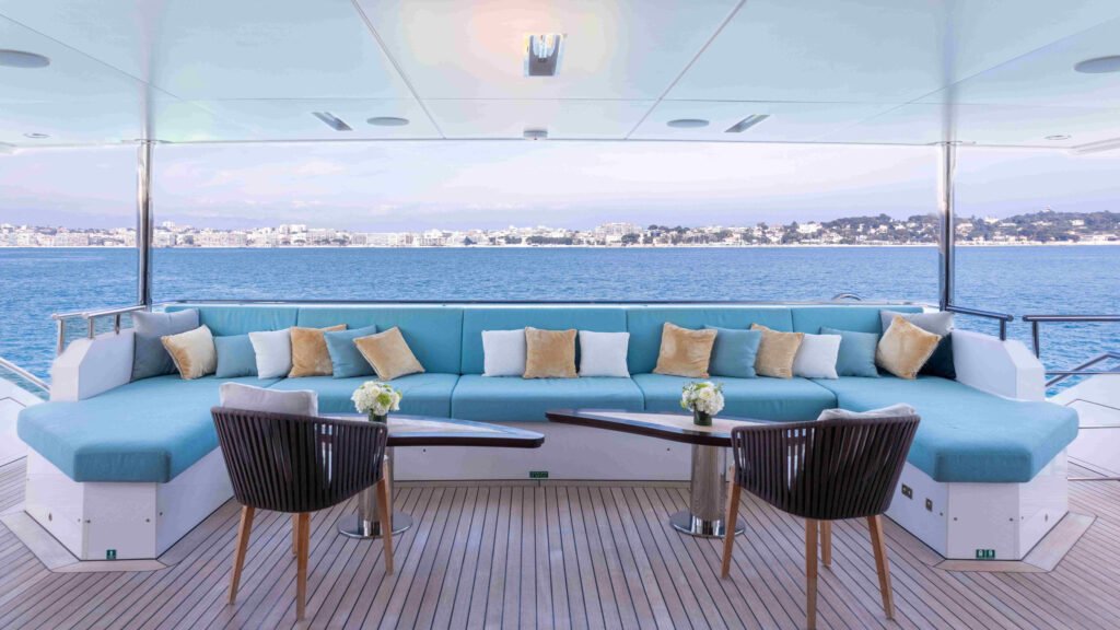 CHARADE charter yacht — sky lounge