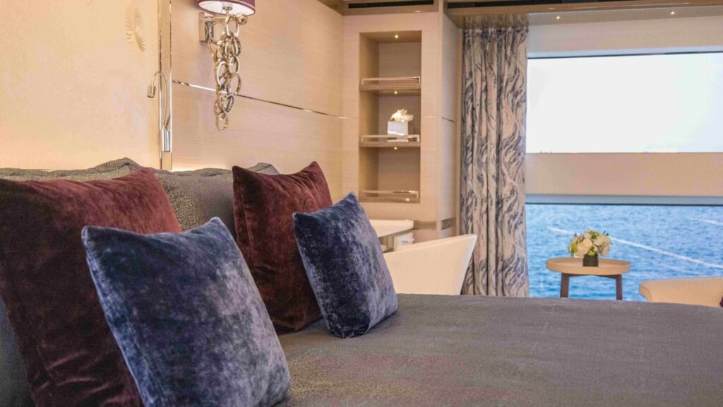 CHARADE charter yacht — master cabin