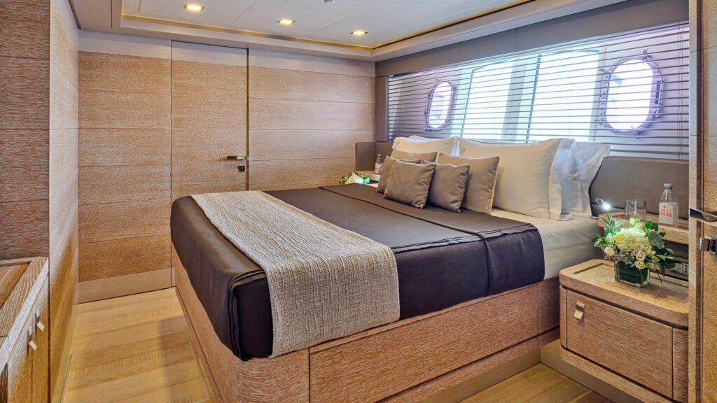 DALOLI, 33m Custom Line charter yacht - exterior view