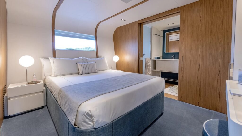Dawo - Benetti 36m charter yacht - image 18