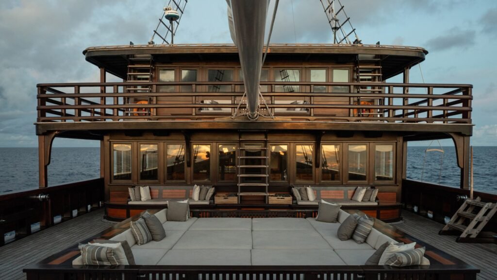 Thailand Phinisi charter, stern gallery and swim platform in the Andaman