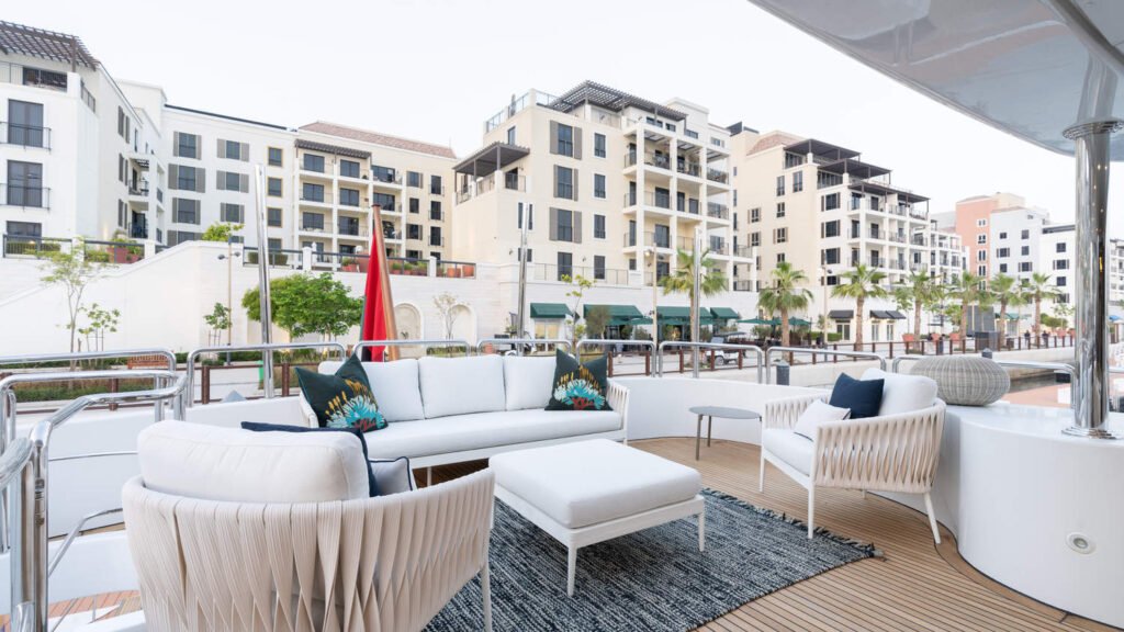 DXB - Yacht DXB flybridge sofa lounge