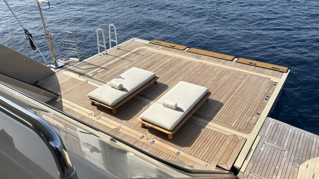 ELENI swim platform