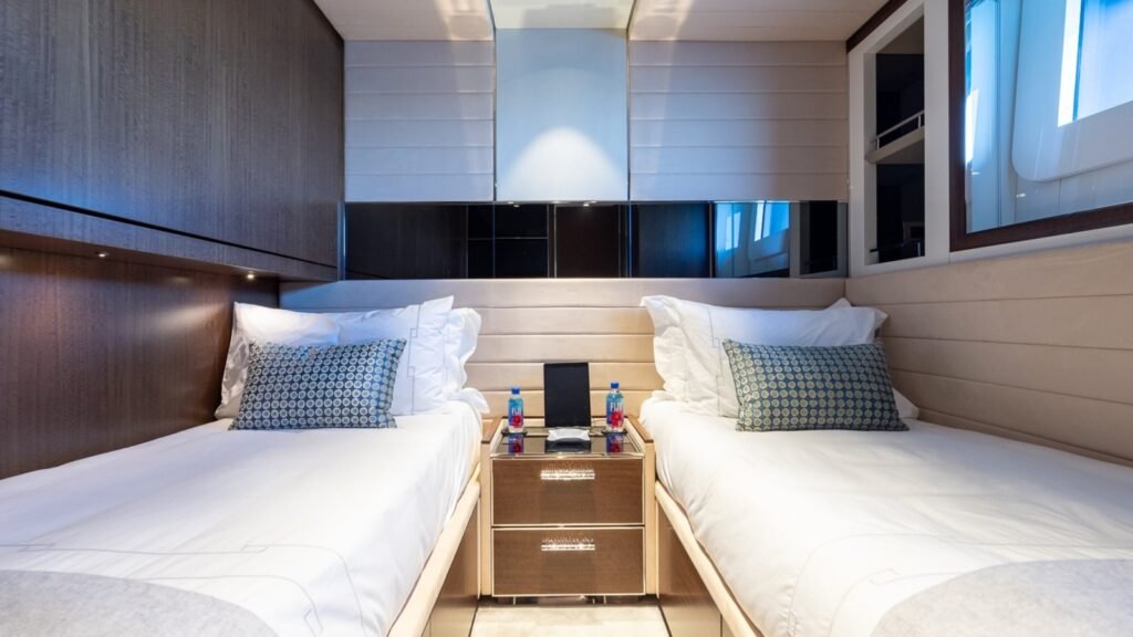 Enterprise - Convertible double or twin cabin
